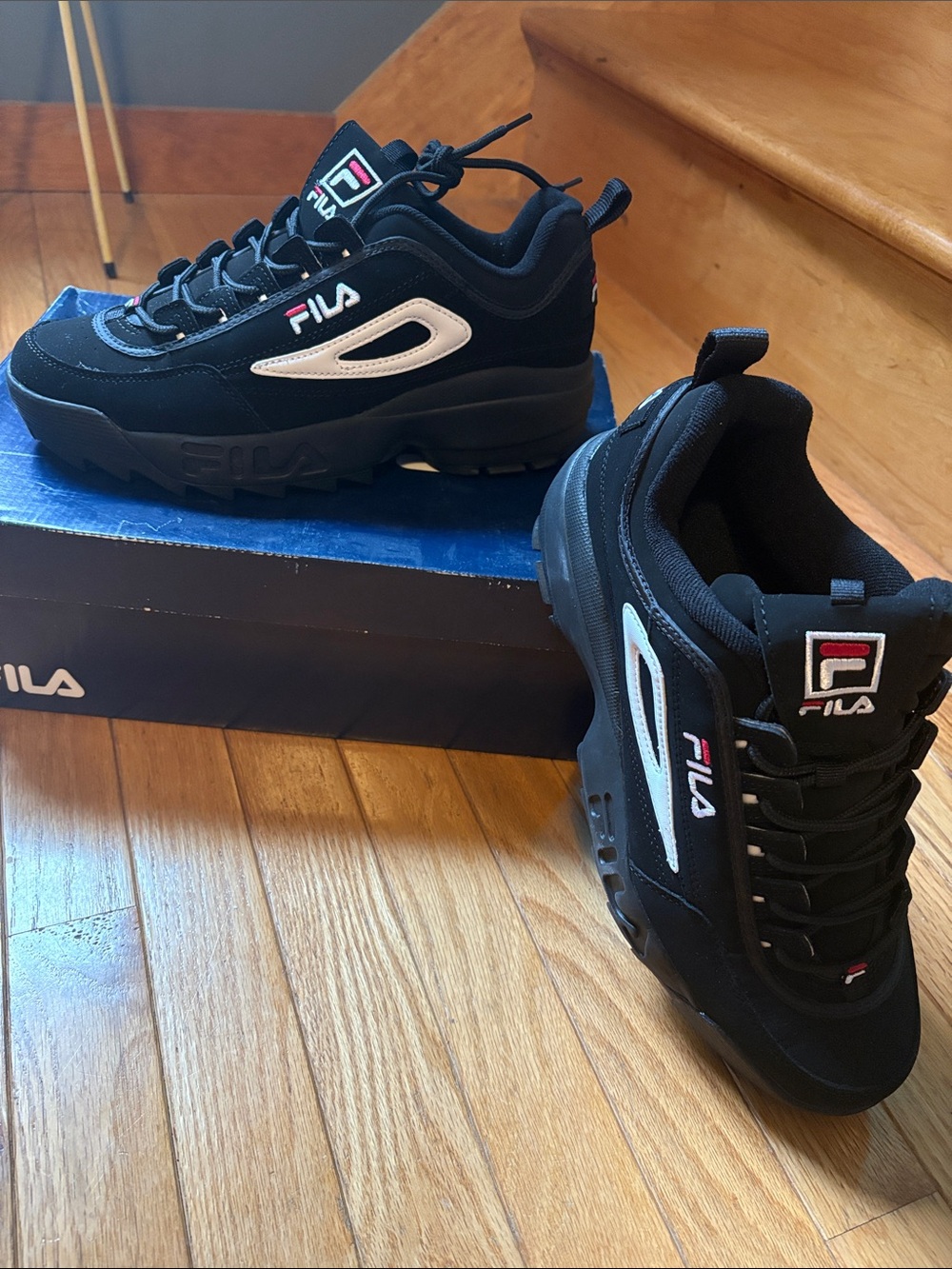 Fila Disruptor 11  Men’s 10 1/2 New in Box